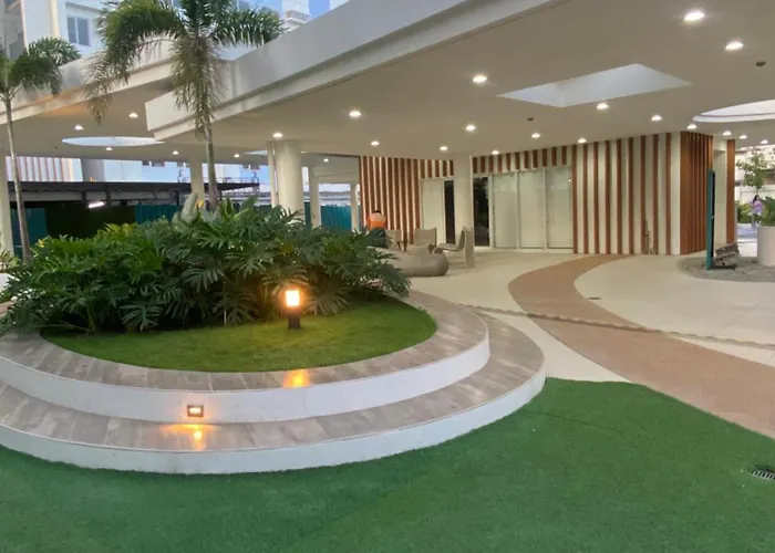 Casa Mira Tower Cebu Hostel Mandaue City